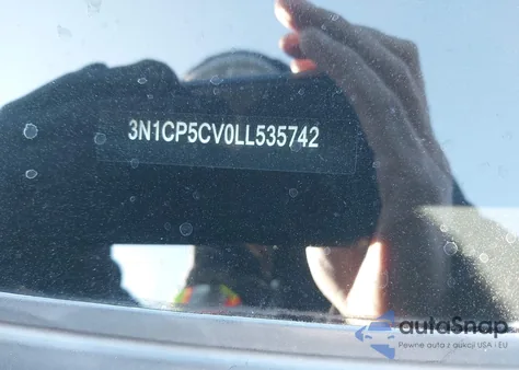 2020 Nissan Kicks Sv Xtronic Cvt z USA, uszkodzony, nr VIN 3N1CP5CV0LL535742